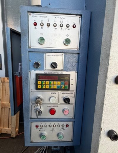 1123-4011106-15102026161808240.jpg
